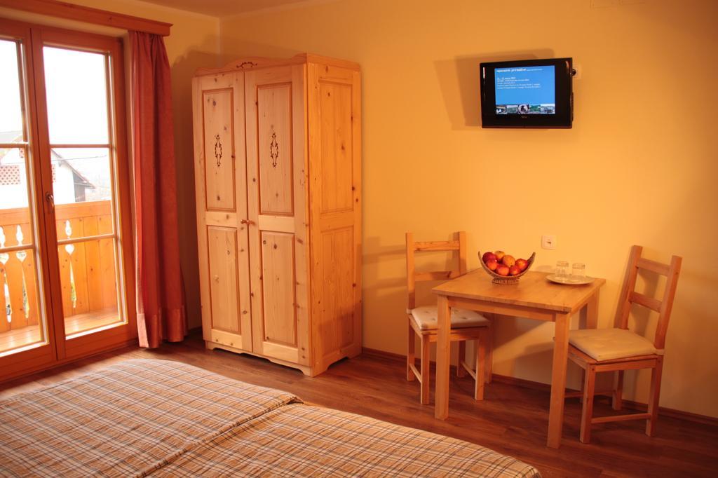 Villa Tourist Farm Pri Biscu Bled Zimmer foto